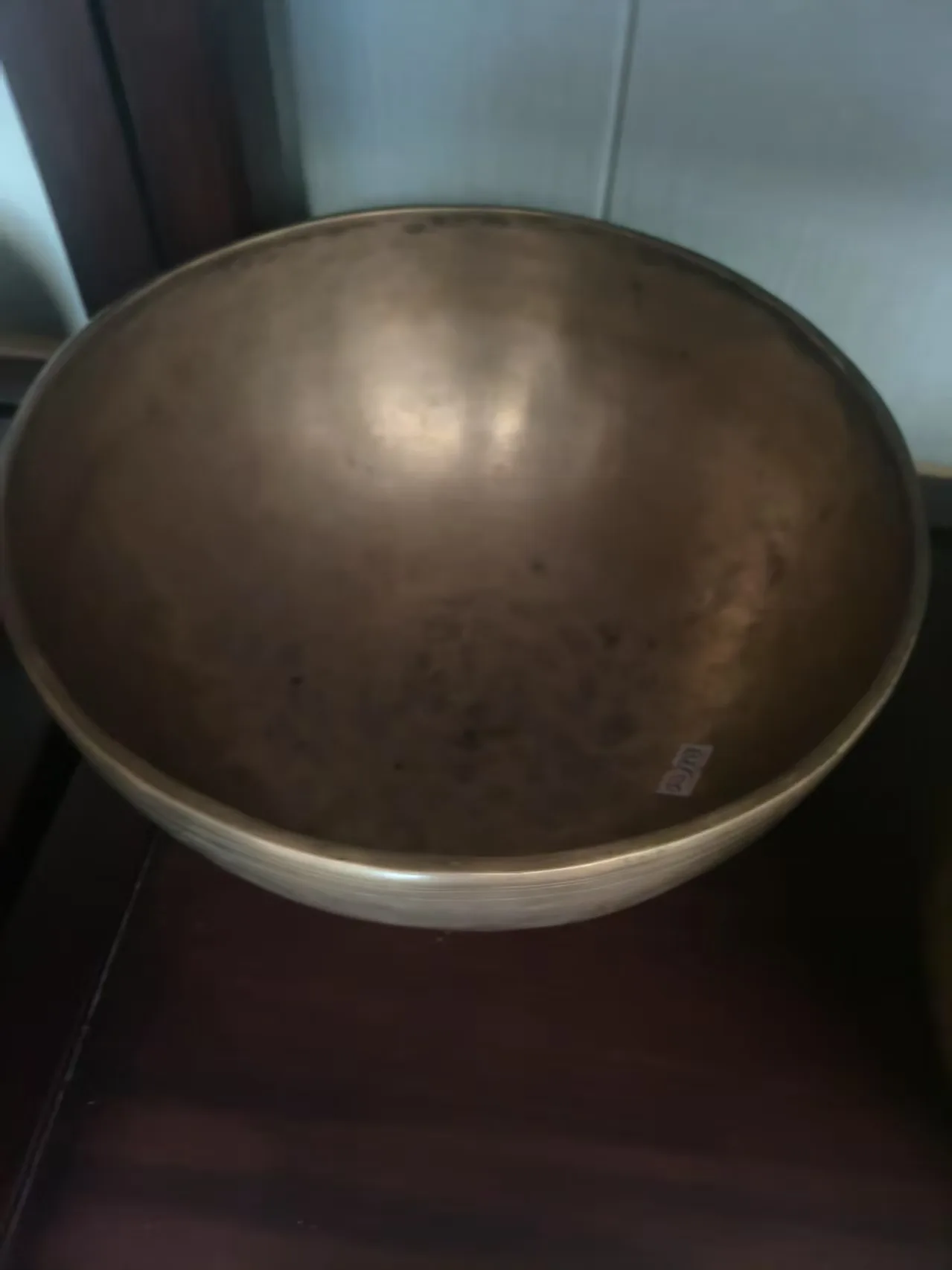 stará zpívající mísa