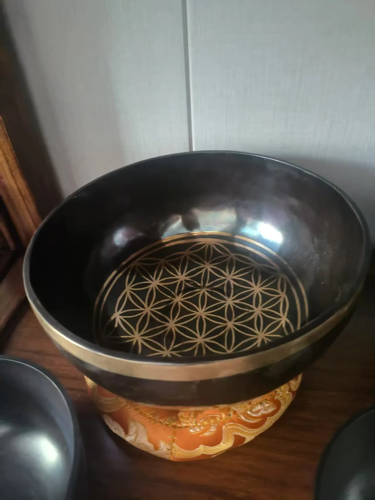 Nepálská zpívající mísa s květem života