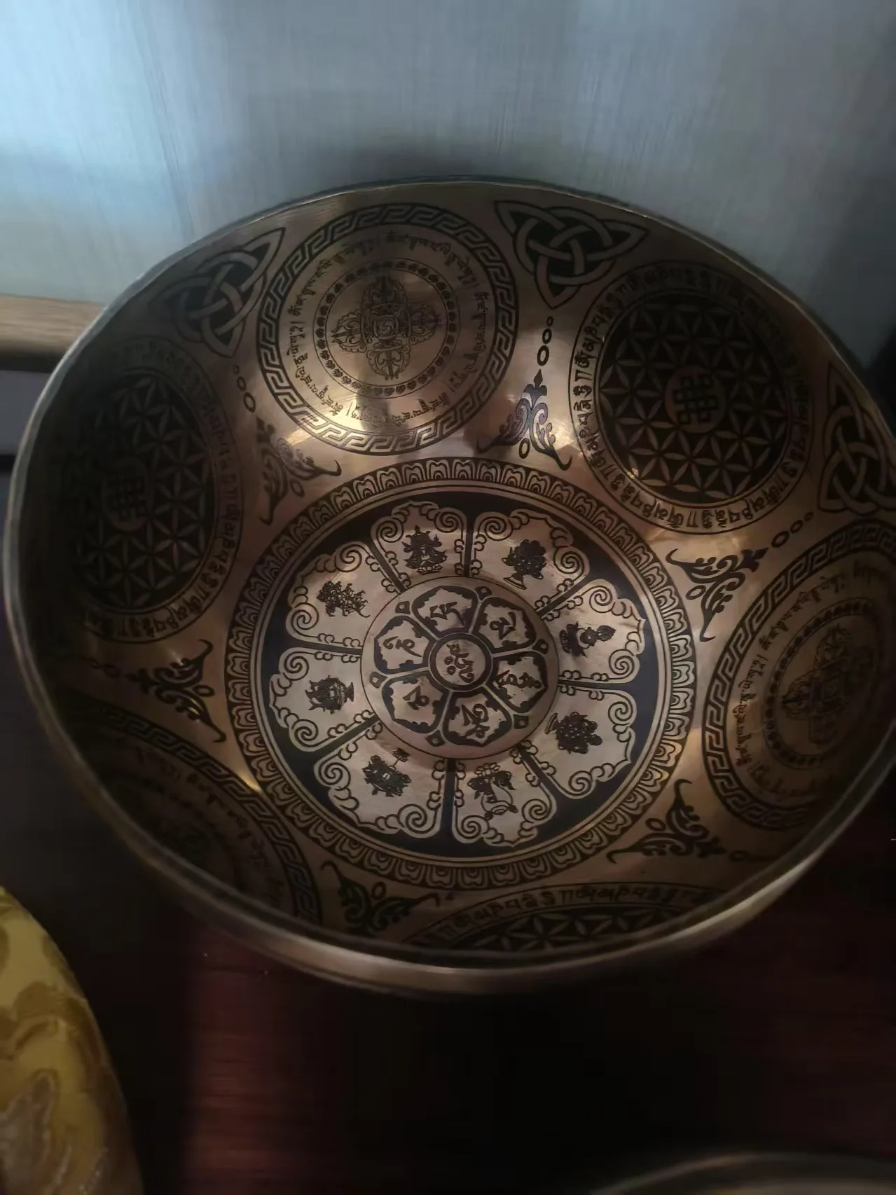 Nepálská zpívající mísa