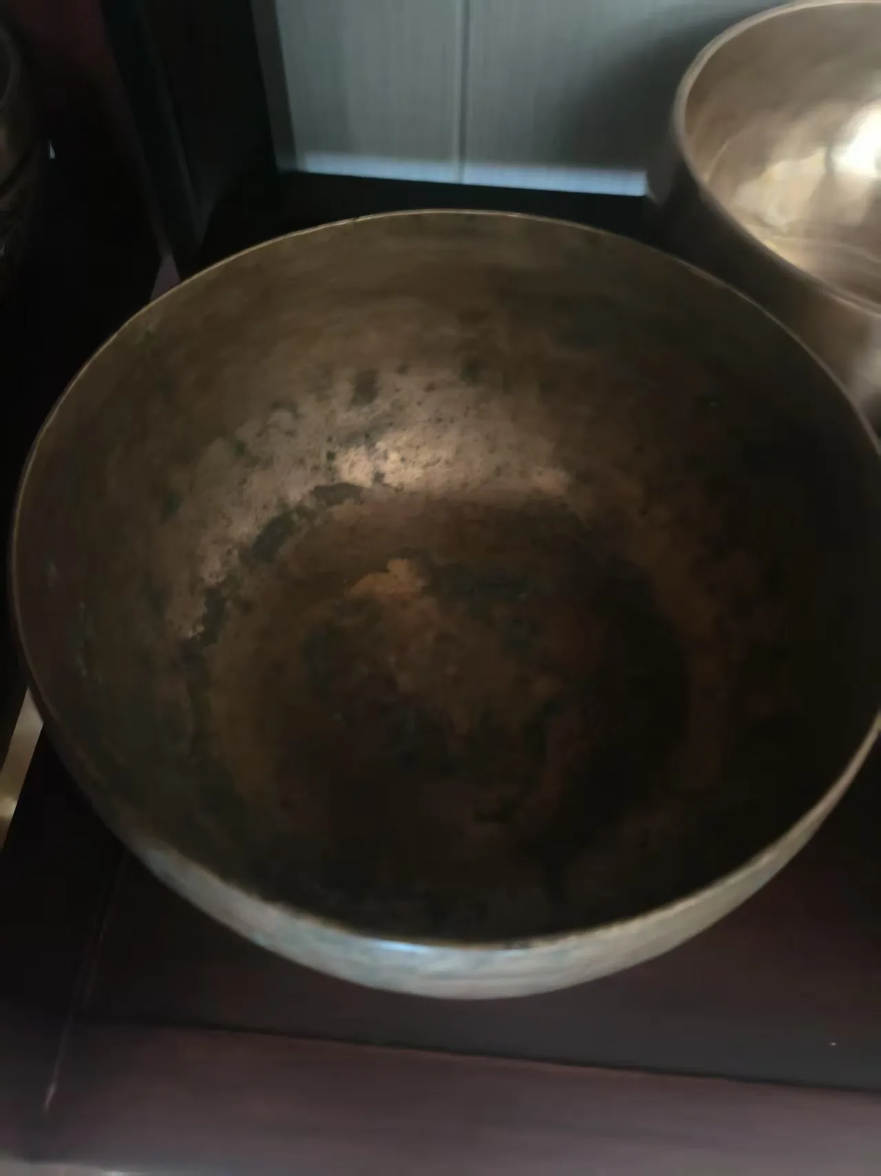 Stará nepálská zpívající mísa