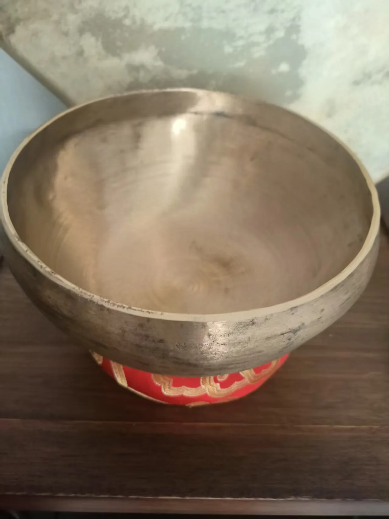 Stará nepálská zpívající mísa