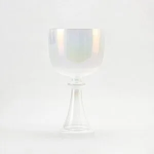 El cáliz del Santo Grial de laca iridiscente con aura resistente (copia)