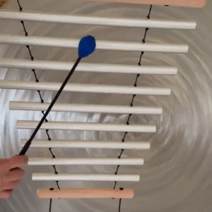 campanas oscilantes de 9 compases de svaram