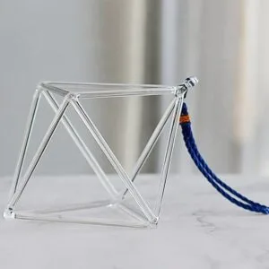 octaedro regular cristalino